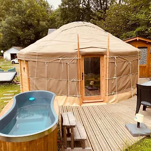 https://wigwam-sejour-ecolo-glamping.midi-pyreneeshotels.com